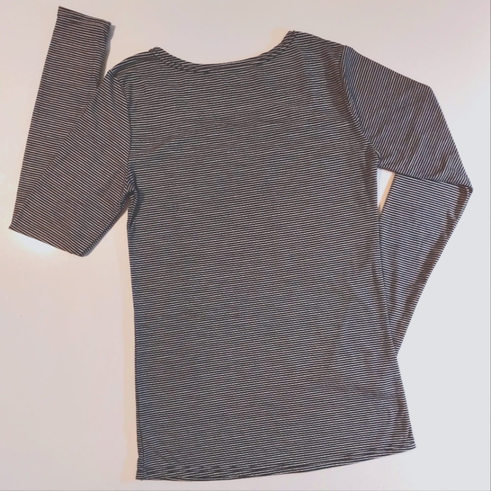 Long sleeve striped top - Picture 2 of 4